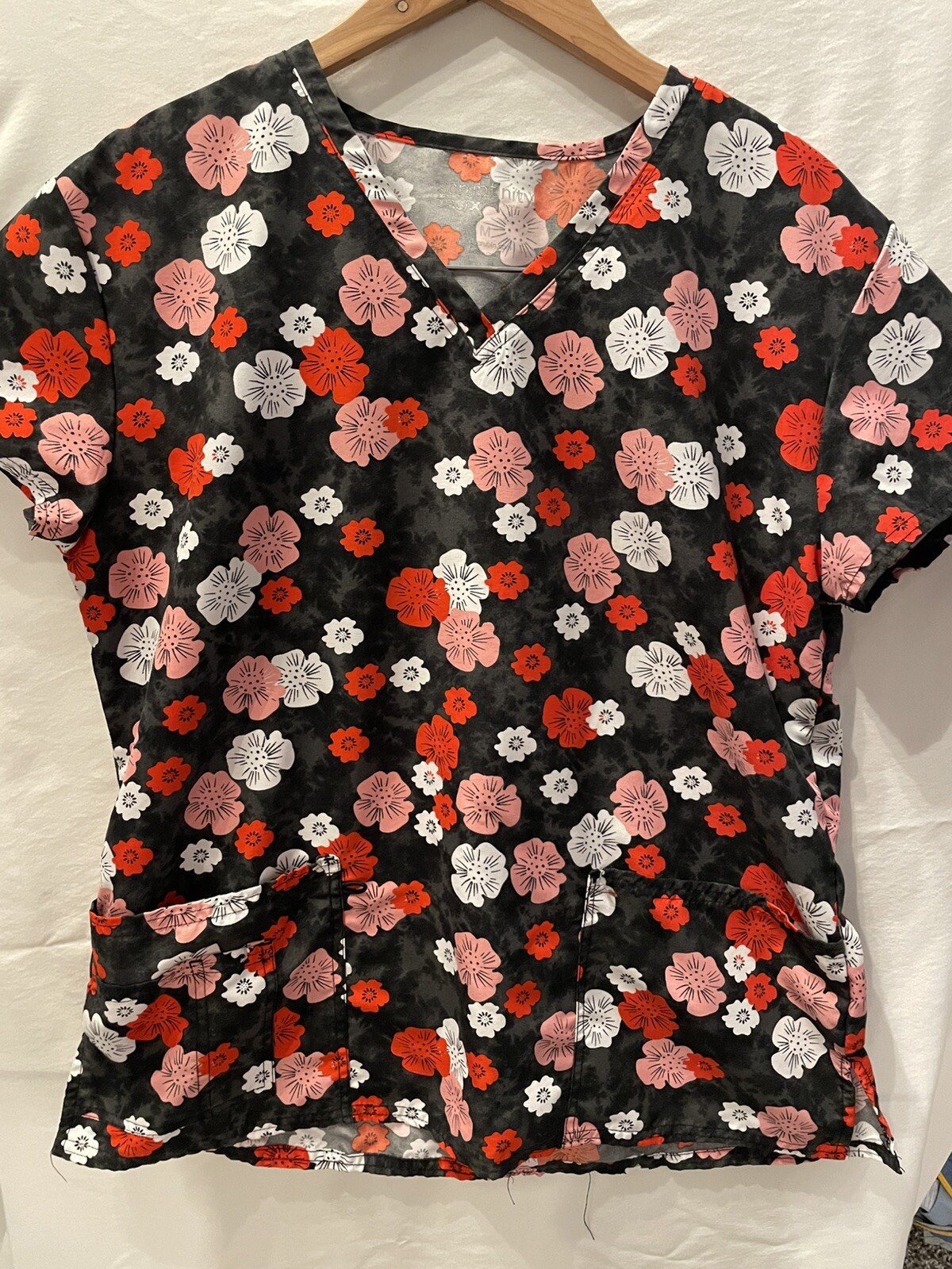 Women’s M Floral Print Scrubfinity Oasix Scrub Top Red Pink Pockets Hospital