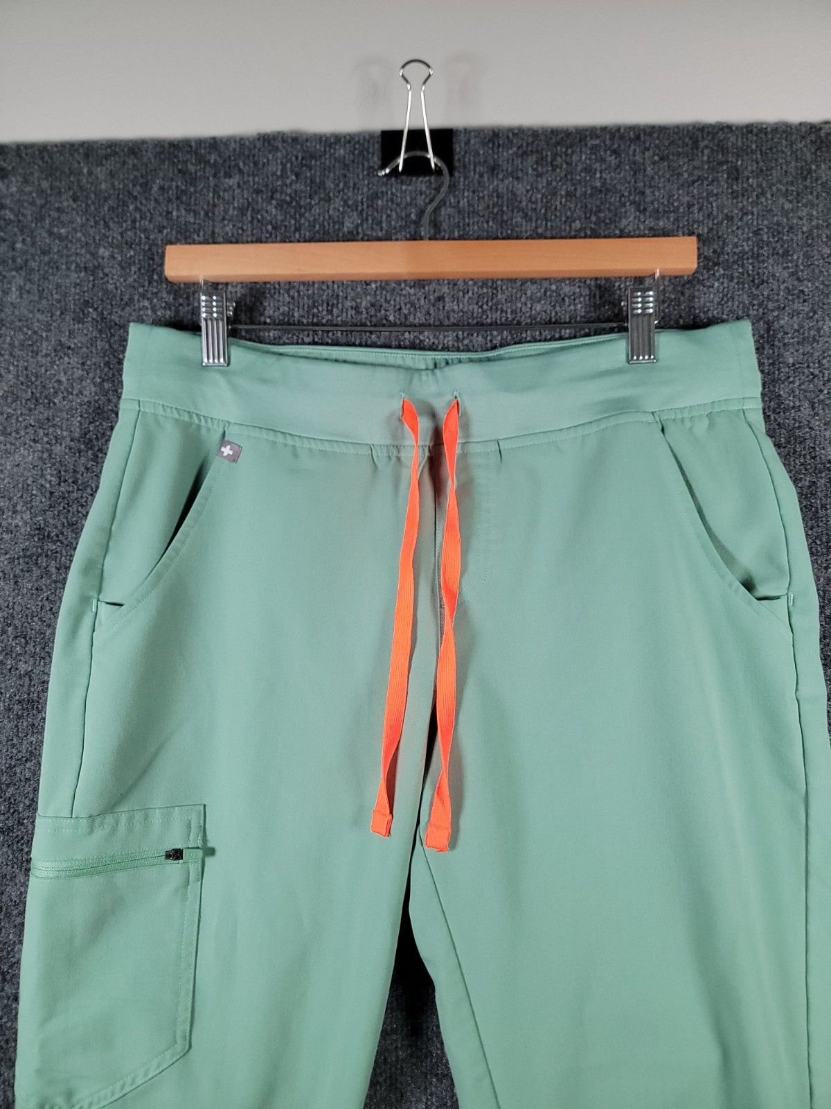 FIGS Zamora Jogger Scrub Pants Seaglass Blue/Green Medium Top Set Womens Nurse