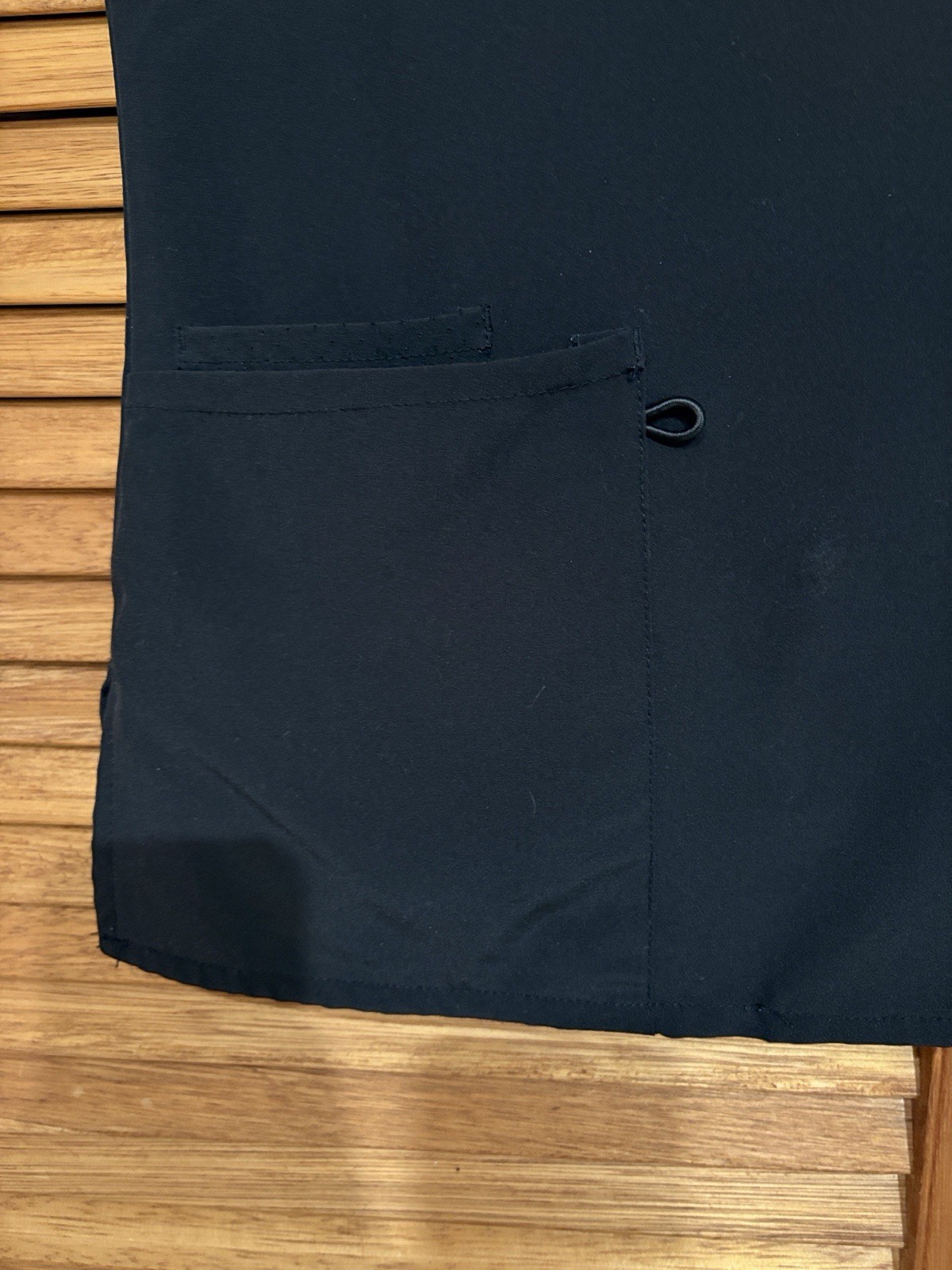 GT Performance Women’s Medical Scrub Top V-Neck w/ Pockets Solid Black XS
