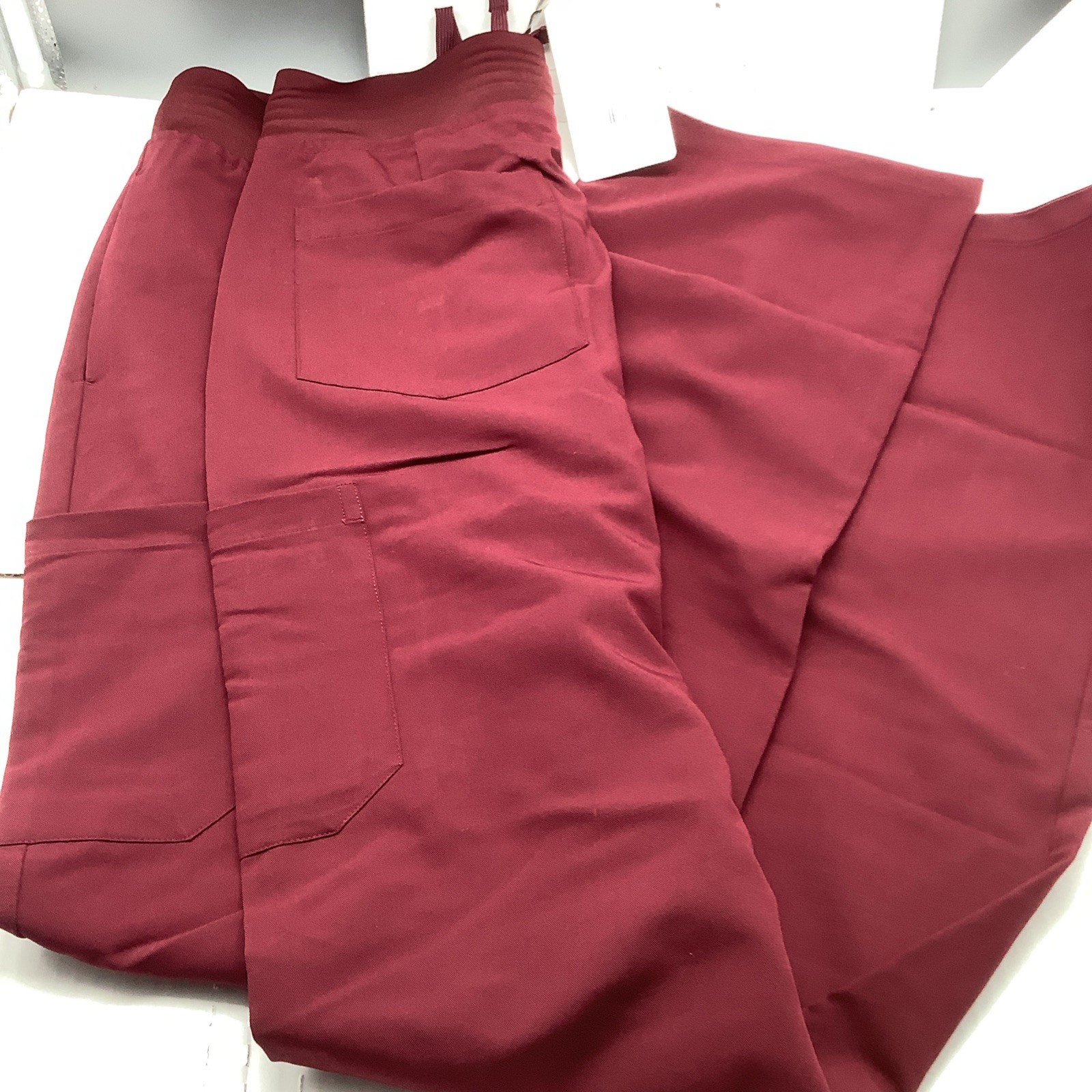 Mandala Scrubs Women High Waist Cargo Pant Size Regular Small Color Wine NWT
