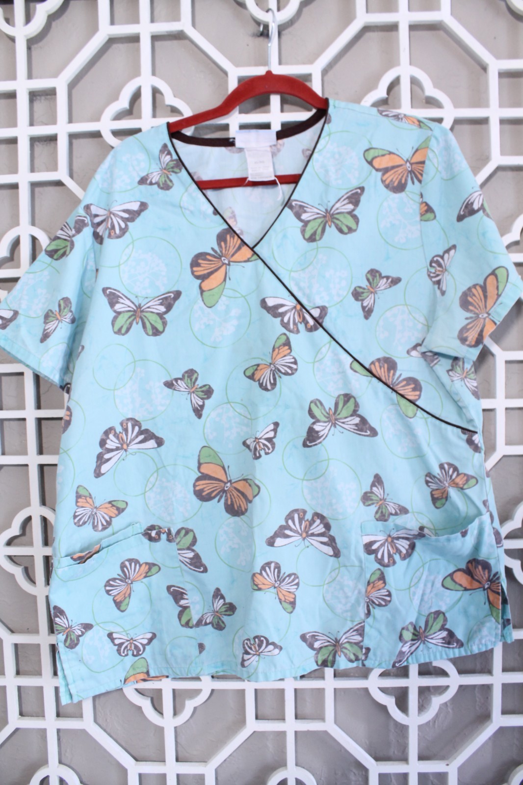 SB Scrubs Top Blue Butterflies Medical Nurse Womens XL Pullover Workwear