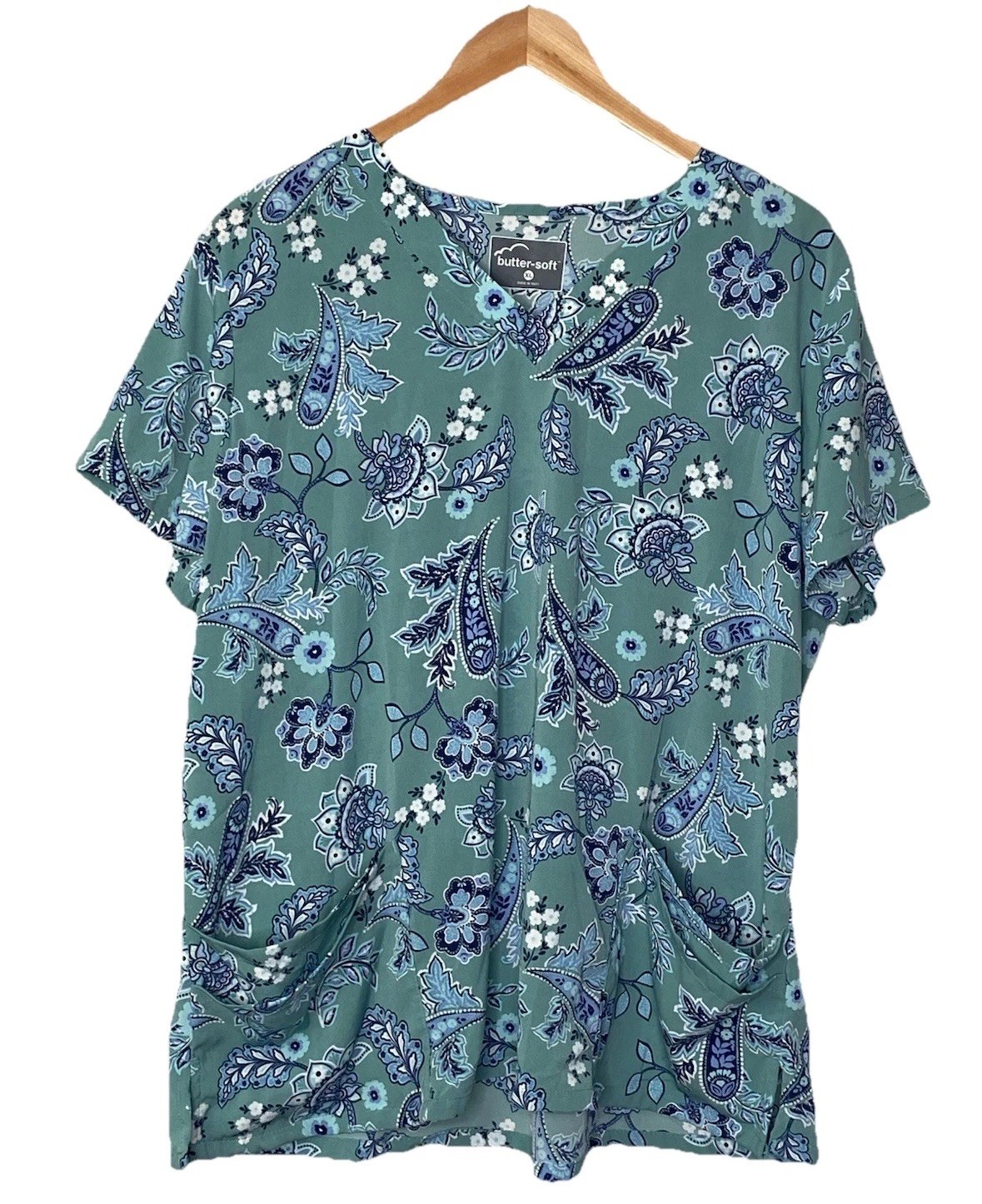Butter Soft Womens Scrub Medical Uniform Top Size XL Teal Paisley Pullover VNeck