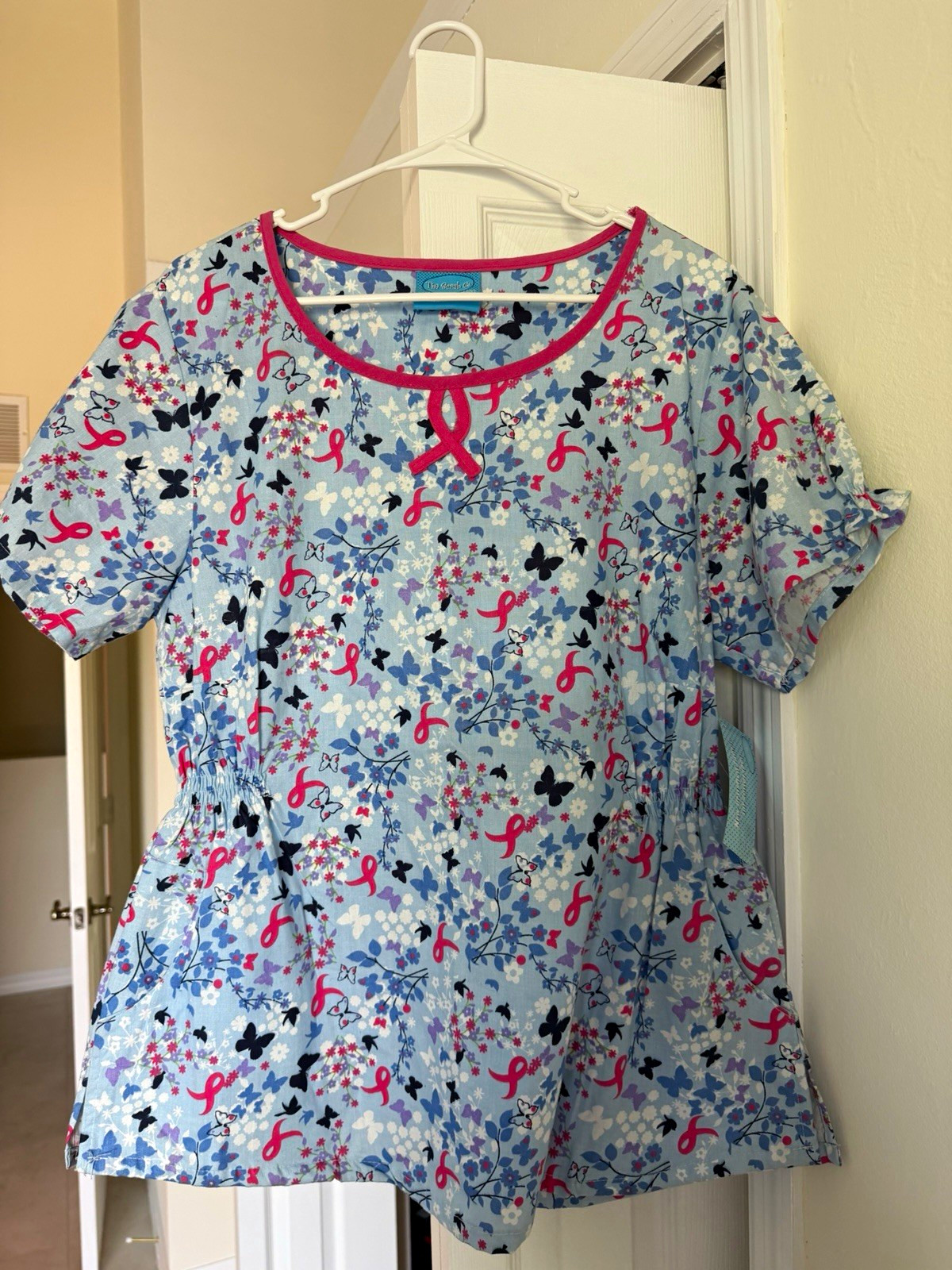 The Scrub Co. Women’s M Medical Scrub Top Floral Blue/Pink Cotton-Polyester