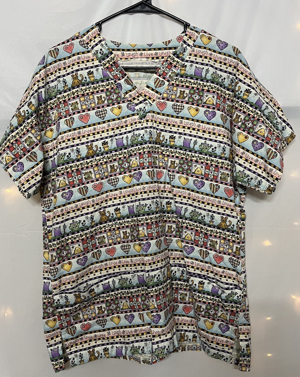 Vintage Pediatric Scrub Top Womens Live Laugh Love Bears Hearts Spring Pockets