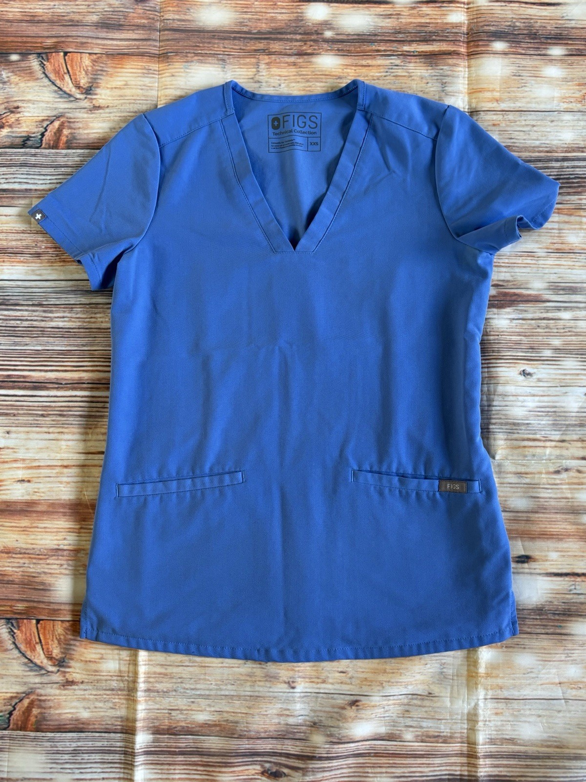 FIGS Casma Three Pocket Ceil Blue Scrub Top Size Extra Extra Small XXS