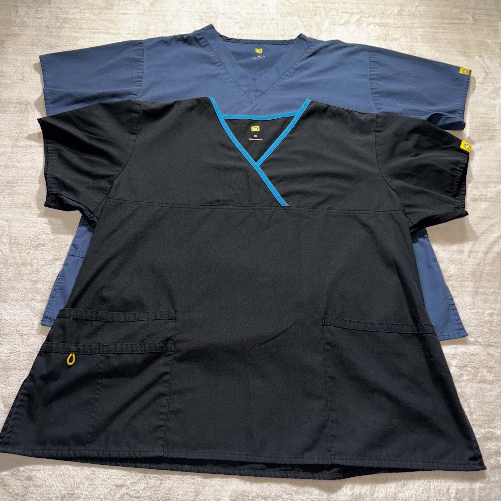 2 WonderWink Scrub Tops XL Navy Black Blue Trim V-Neck Medical Nursing Uniform