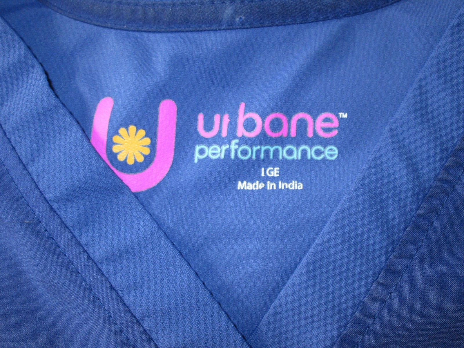 Urbane Performance Blue Scrub Top Womens Size L Chest 42 V-Neck SS 318-33509