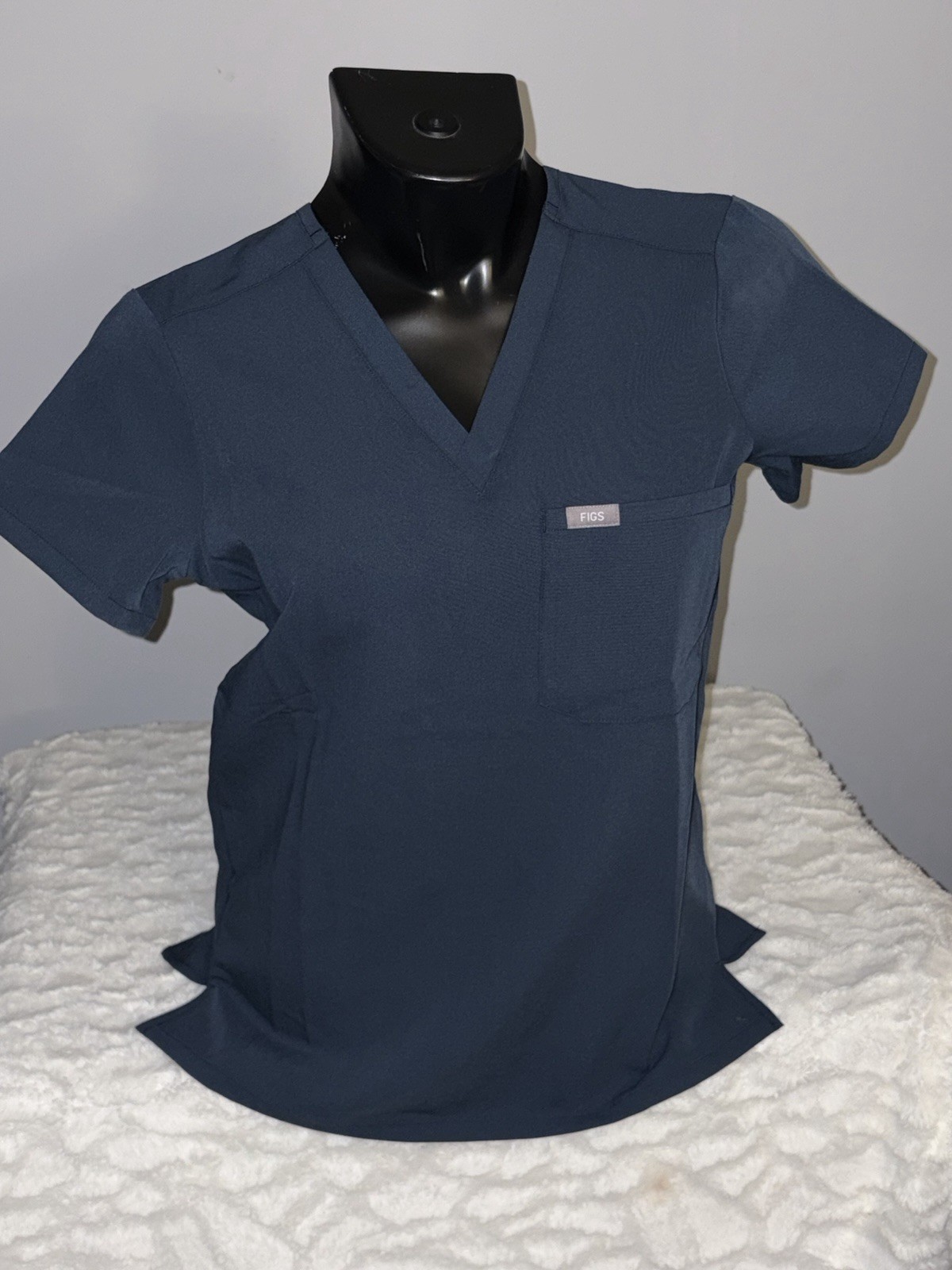 FIGS CATARINA NURSE TECHNICAL ONE POCKET DARK HARBOR SCRUB TOP WOMENS XXS NWT