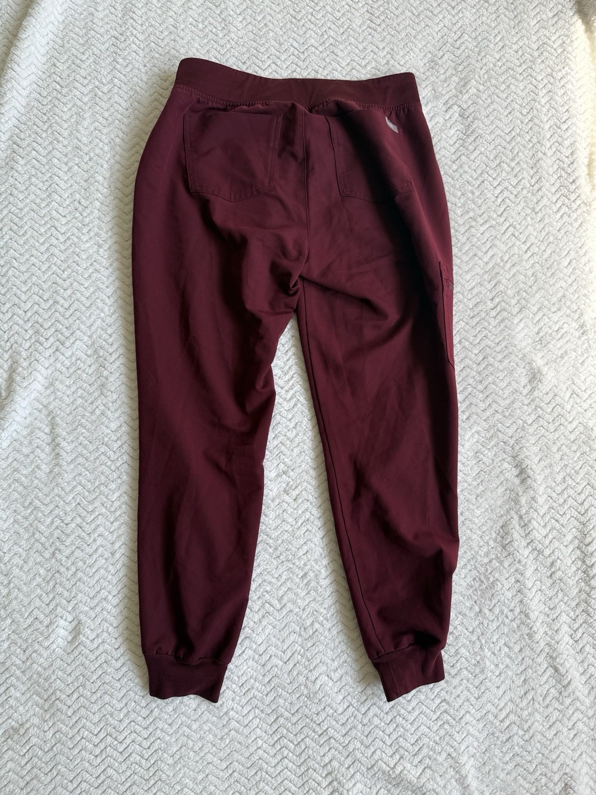 Women’s FIGS Burgundy Zamora Jogger Scrub Pants Size S