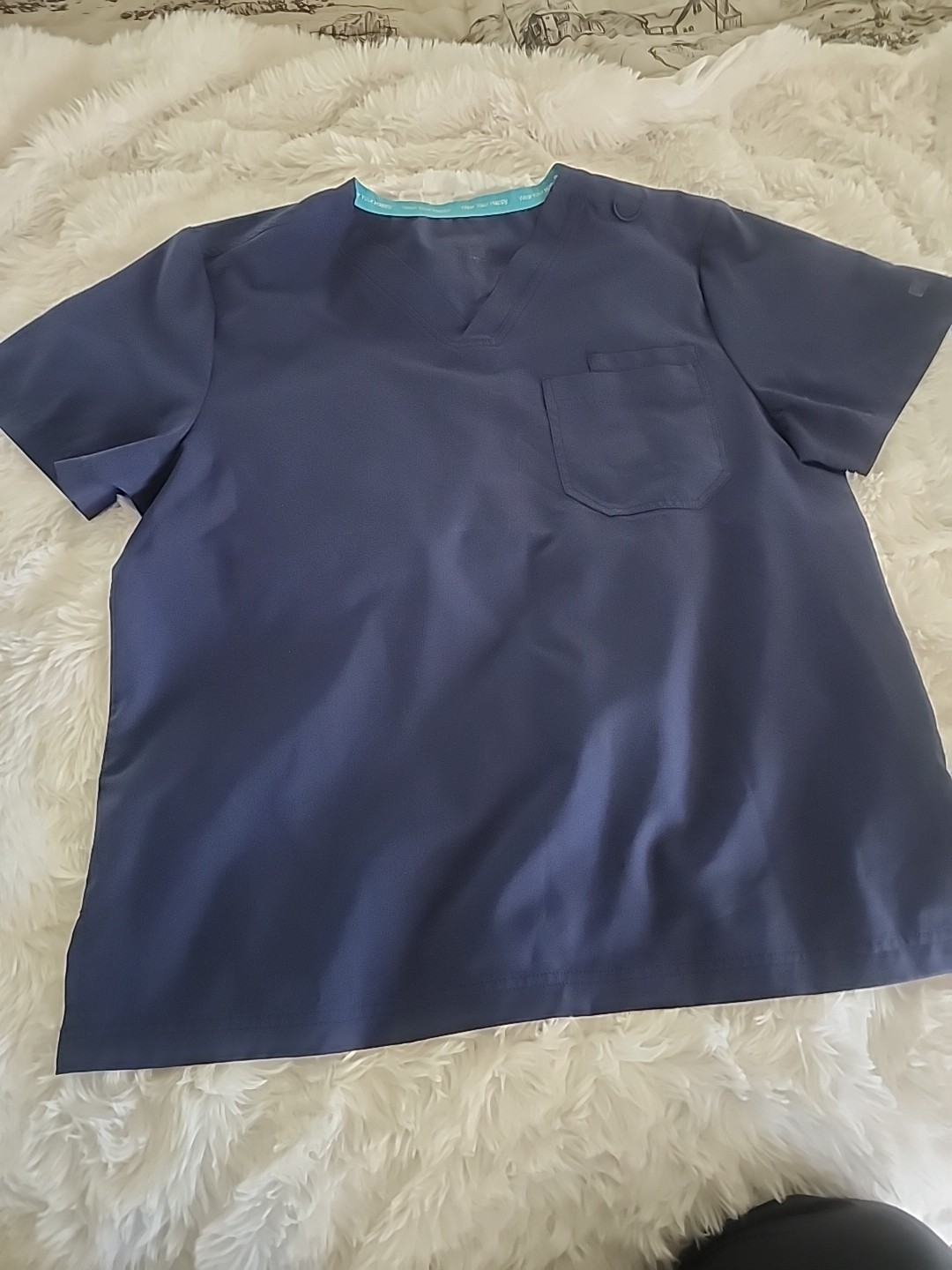 Women’s Navy Blue Scrub JOY Top Size Large One Pocket Short Sleeve V Neck