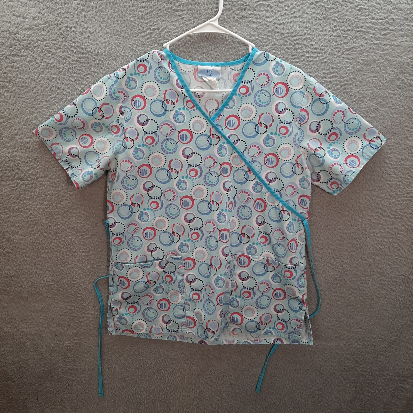 SB Scrubs Scrub Top Womens Small Blue Geometric Nurse Medical Dental Vet