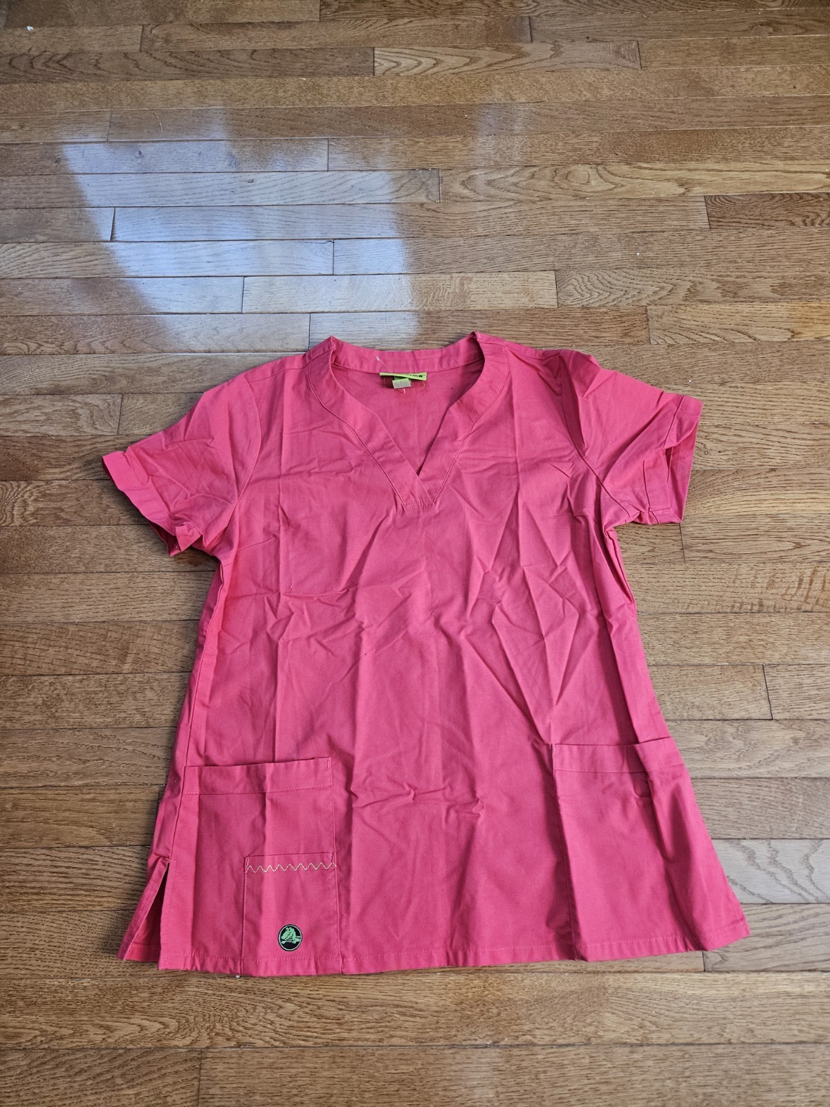 Crocs Medical Apparel Scrub Top Womens Medium Pink V Neck Stretch Nursing Shirt