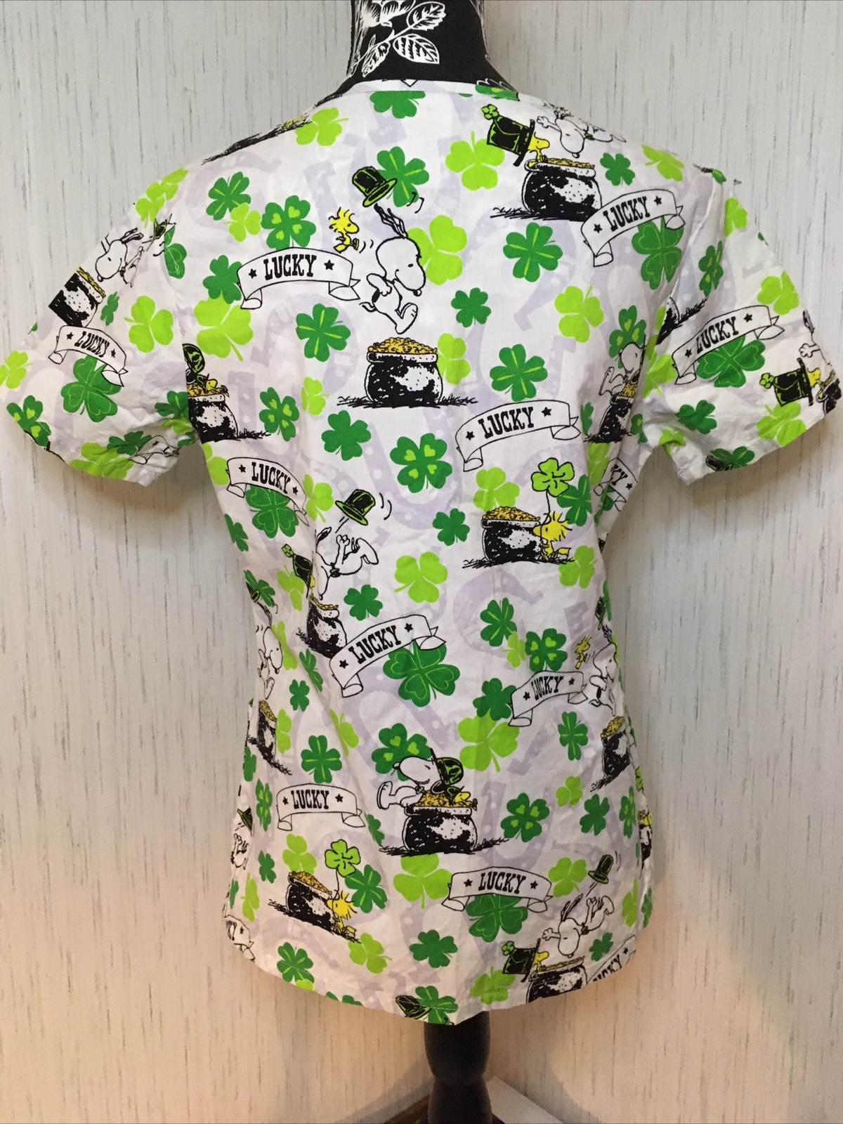 Peanuts Snoopy Lucky Irish Clover Scrub