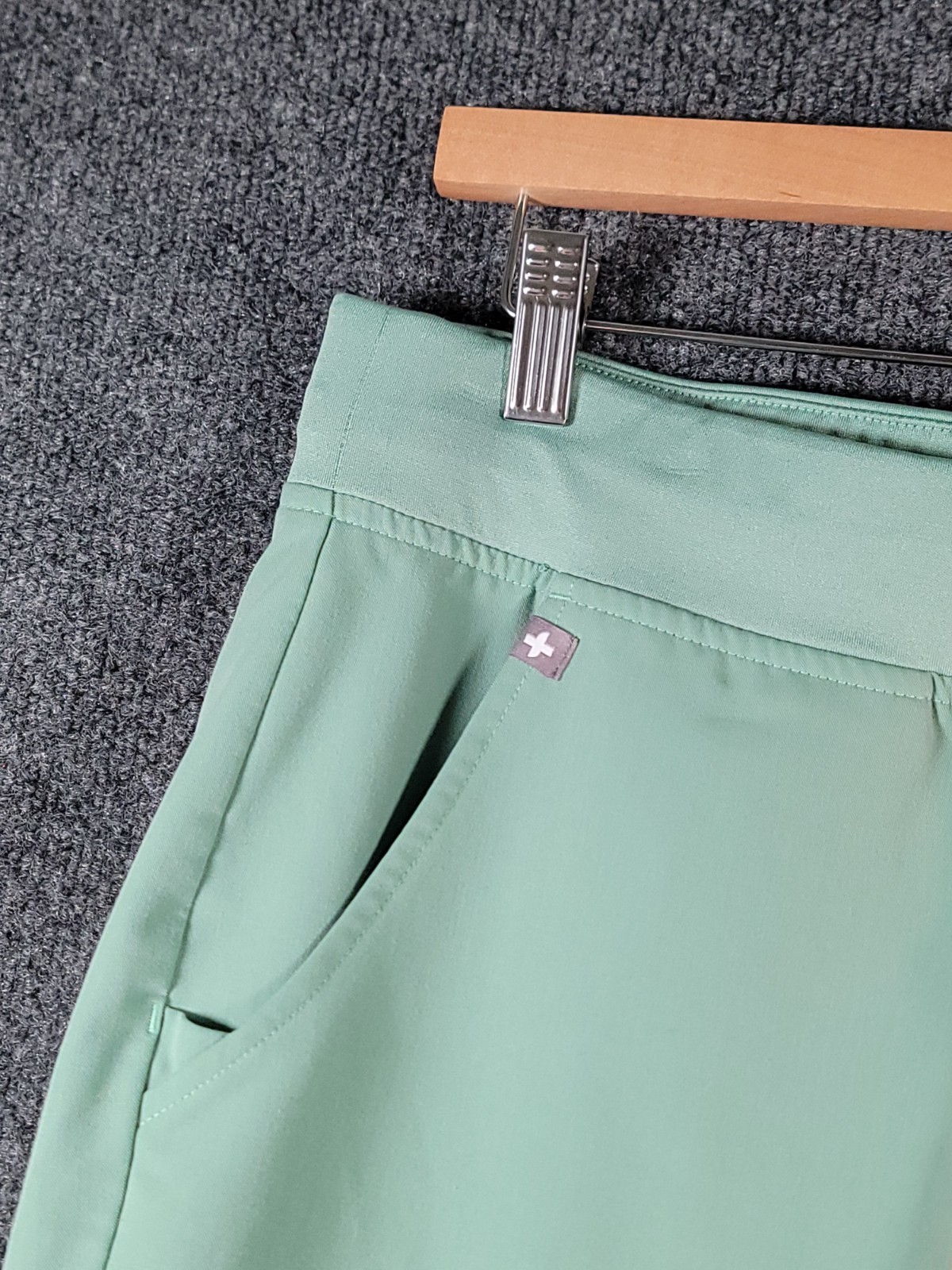 FIGS Zamora Jogger Scrub Pants Seaglass Blue/Green Medium Top Set Womens Nurse