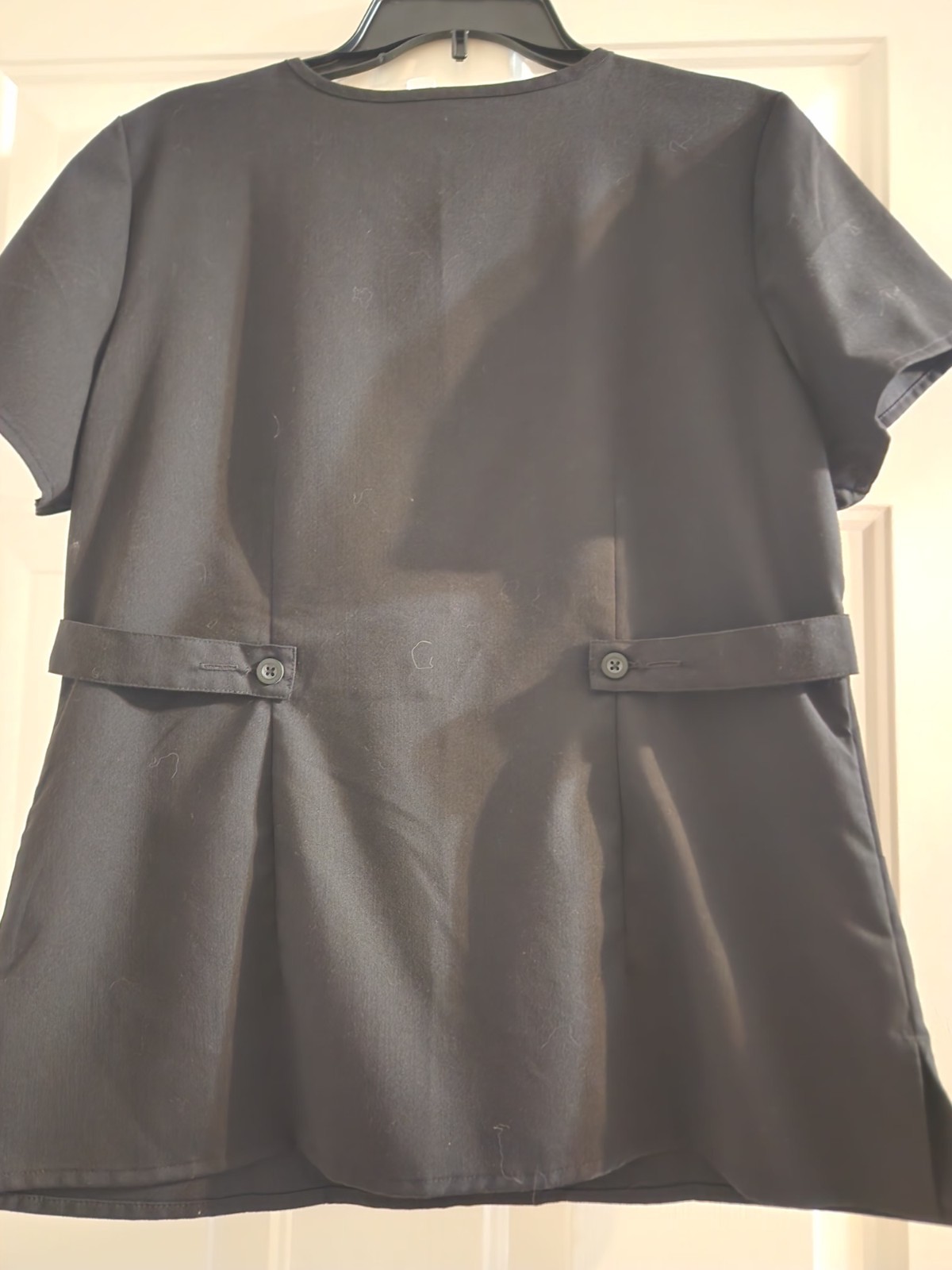 Grey’s Anatomy V-Neck Scrub Top. Black. Large. NWOT.