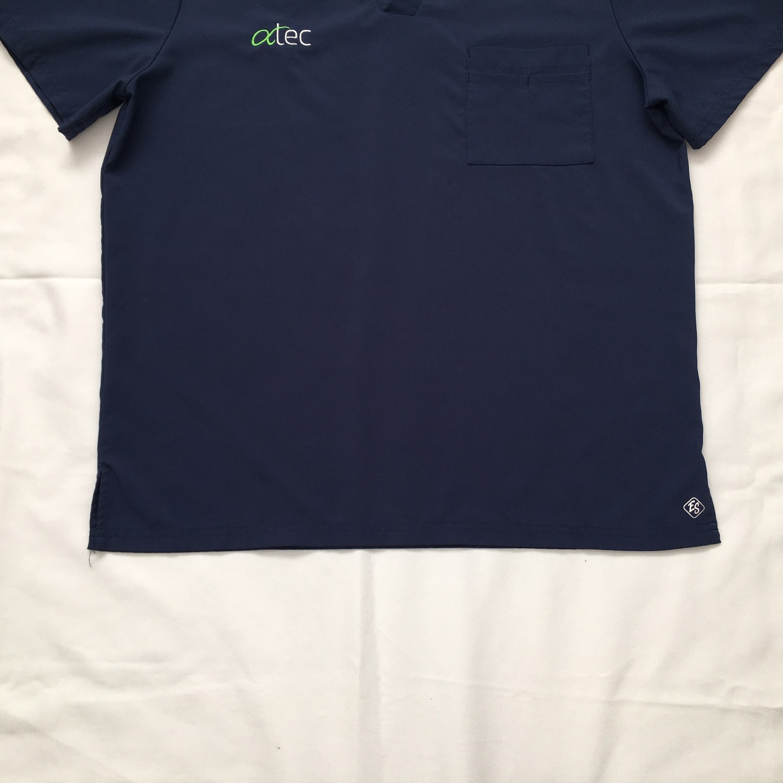 Easy Stretch Scrub Top M Navy Blue Chest Pocket Silky Feel V Neck Short Sleeve..