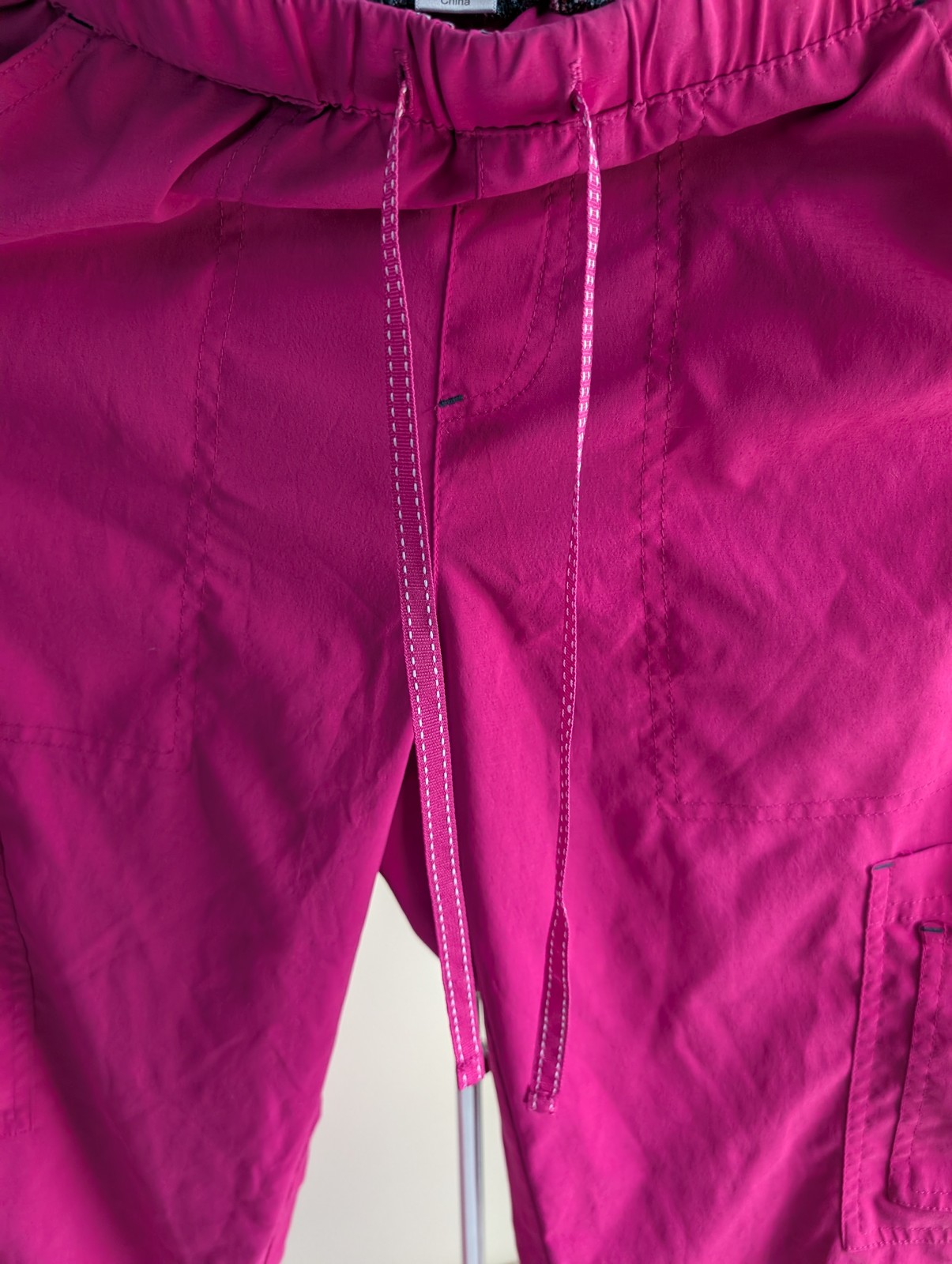 Koi BASICS Fuchsia Scrub Pants Women’s XS Petite Drawstring Cargo RN# 121336