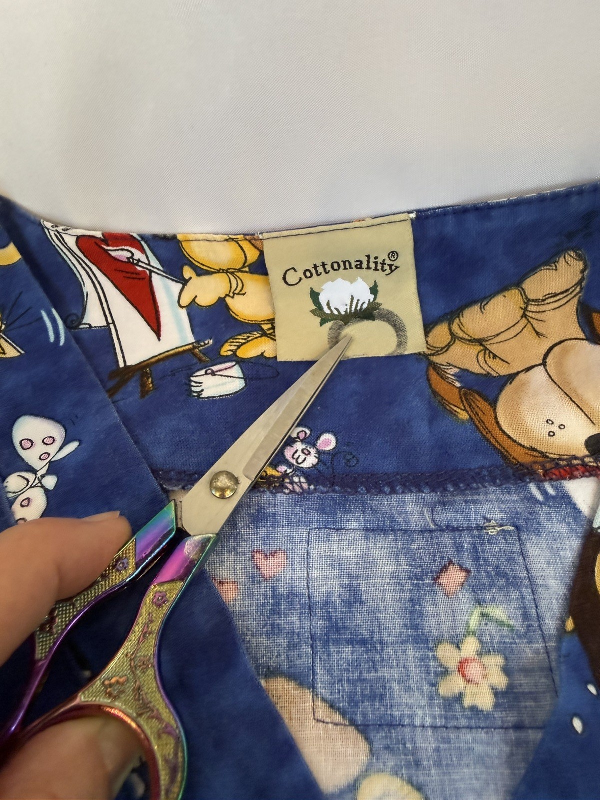 SCRUB TOP DOGs and CATS size L Cottonality Blue 4 Pockets 2 Pen slots