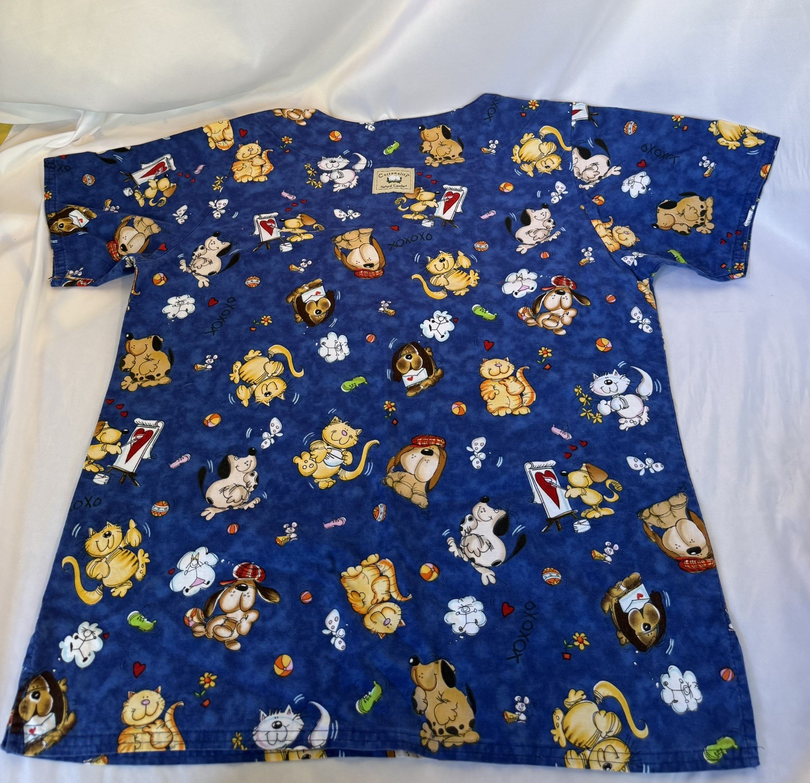 SCRUB TOP DOGs and CATS size L Cottonality Blue 4 Pockets 2 Pen slots