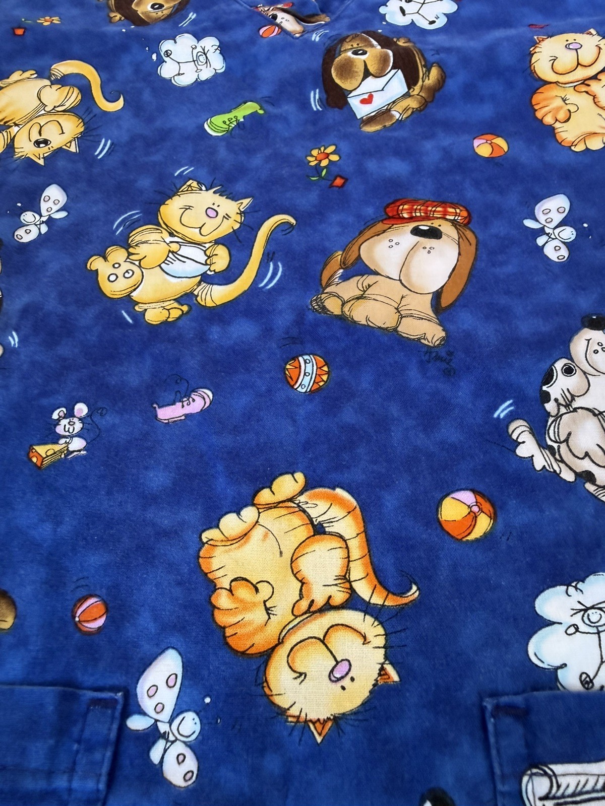 SCRUB TOP DOGs and CATS size L Cottonality Blue 4 Pockets 2 Pen slots