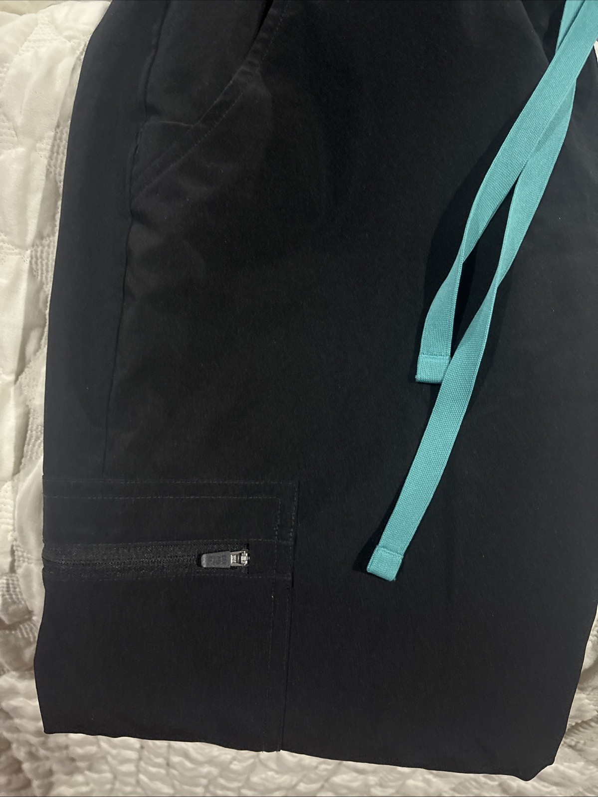 FIGS Women’s Technical Lined Jogger Scrub Pants XS/P Black Petite