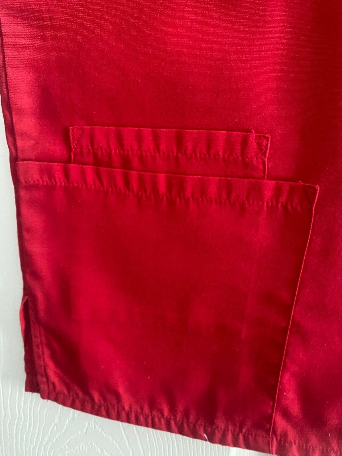 Cherokee Women’s WorkWear Red V-Neck Scrub Top   3-pocket   X-Small