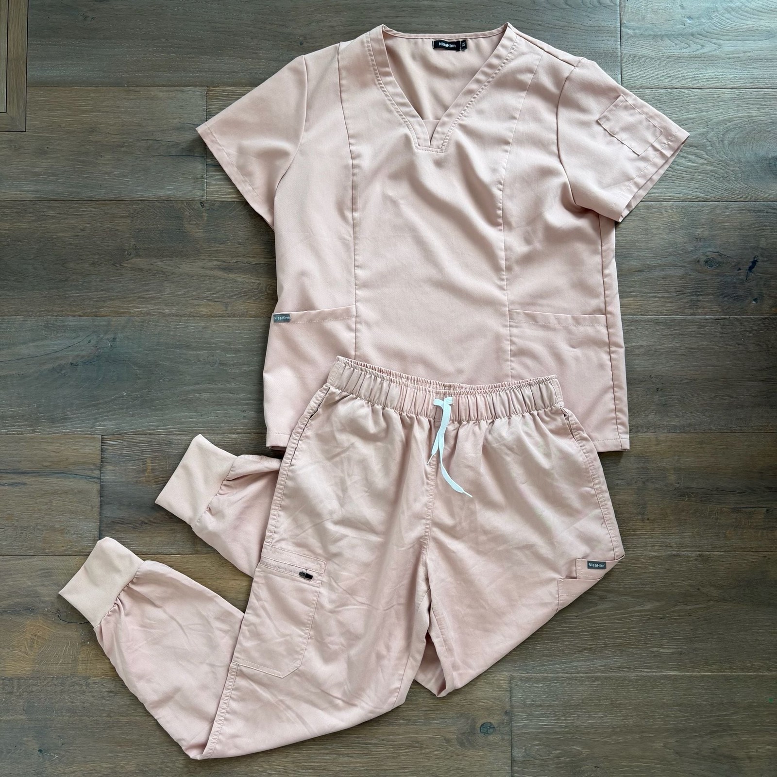 NiaaHinn Womens XL Blush Pink V-Neck Scrub Top and Jogger Pant Set