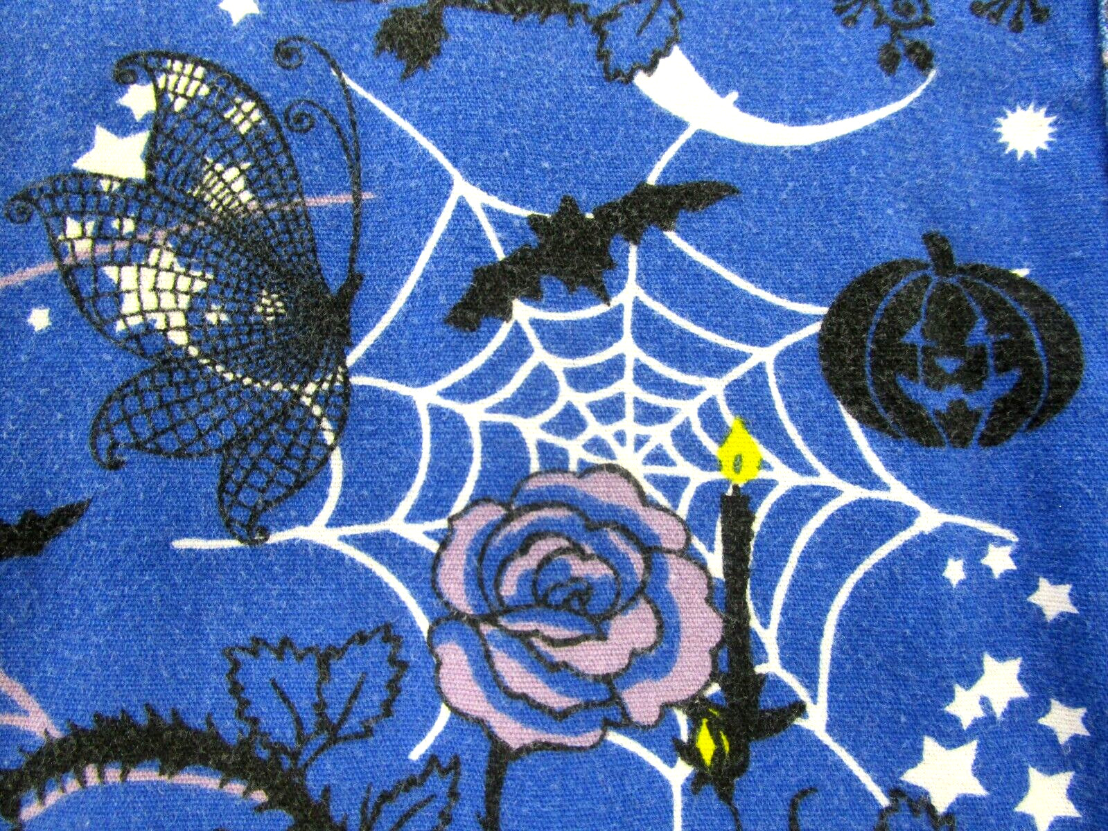 UA Scrubs Halloween Scrub Top Women Size XS Uniform Advantage Medical Dental Vet