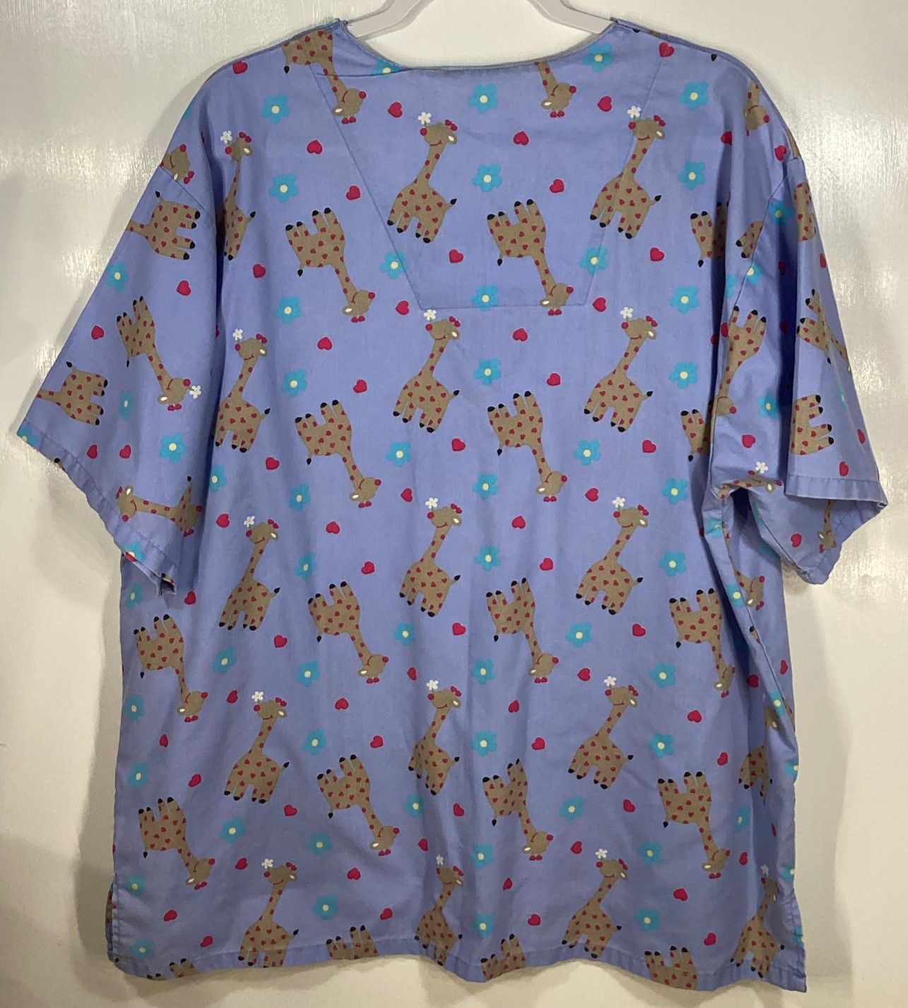 Scrub Top womens plus size 2XL by The Scrub Co. giraffes flowers hearts blue