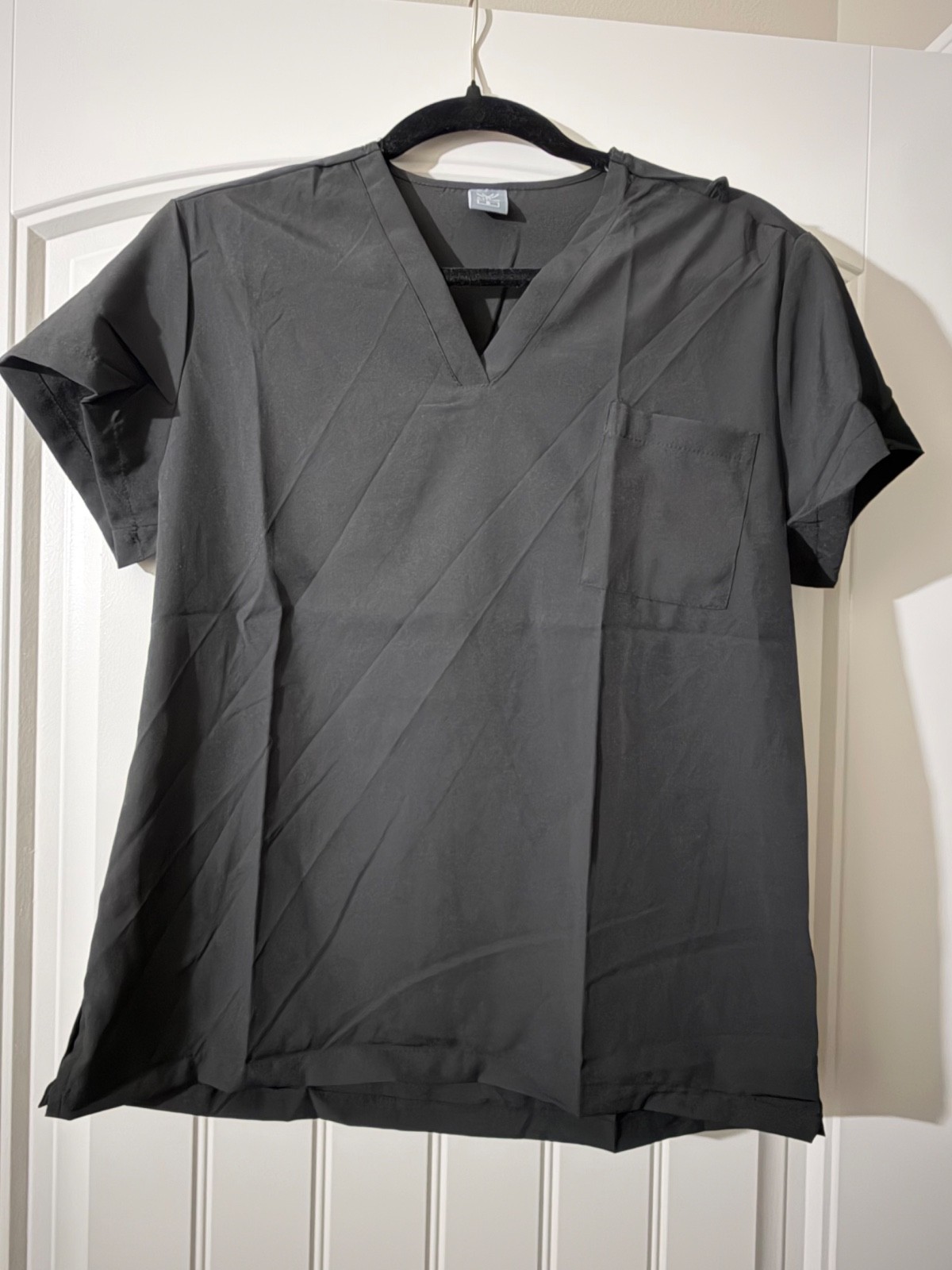 NiaaHinn Small Black Jogger Scrub Set V-Neck 1-Pocket-Top