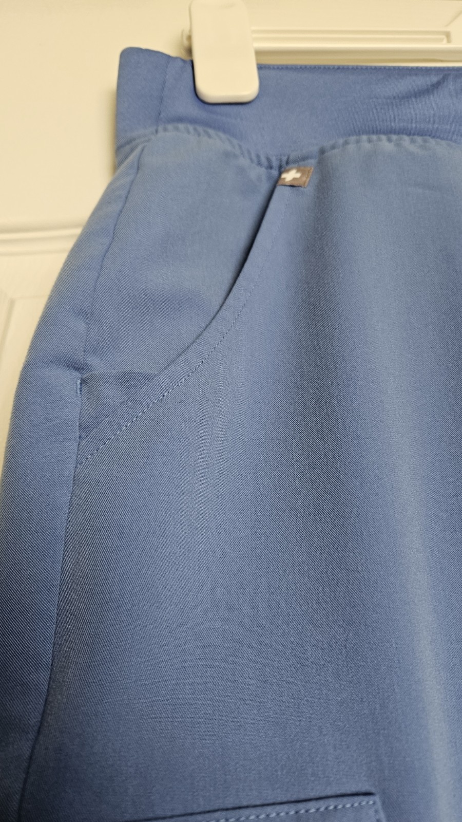 FIGS Scrub Pants Womens Yoga Waist Band Cuffed Ankle Small Blue Drawstring 2666