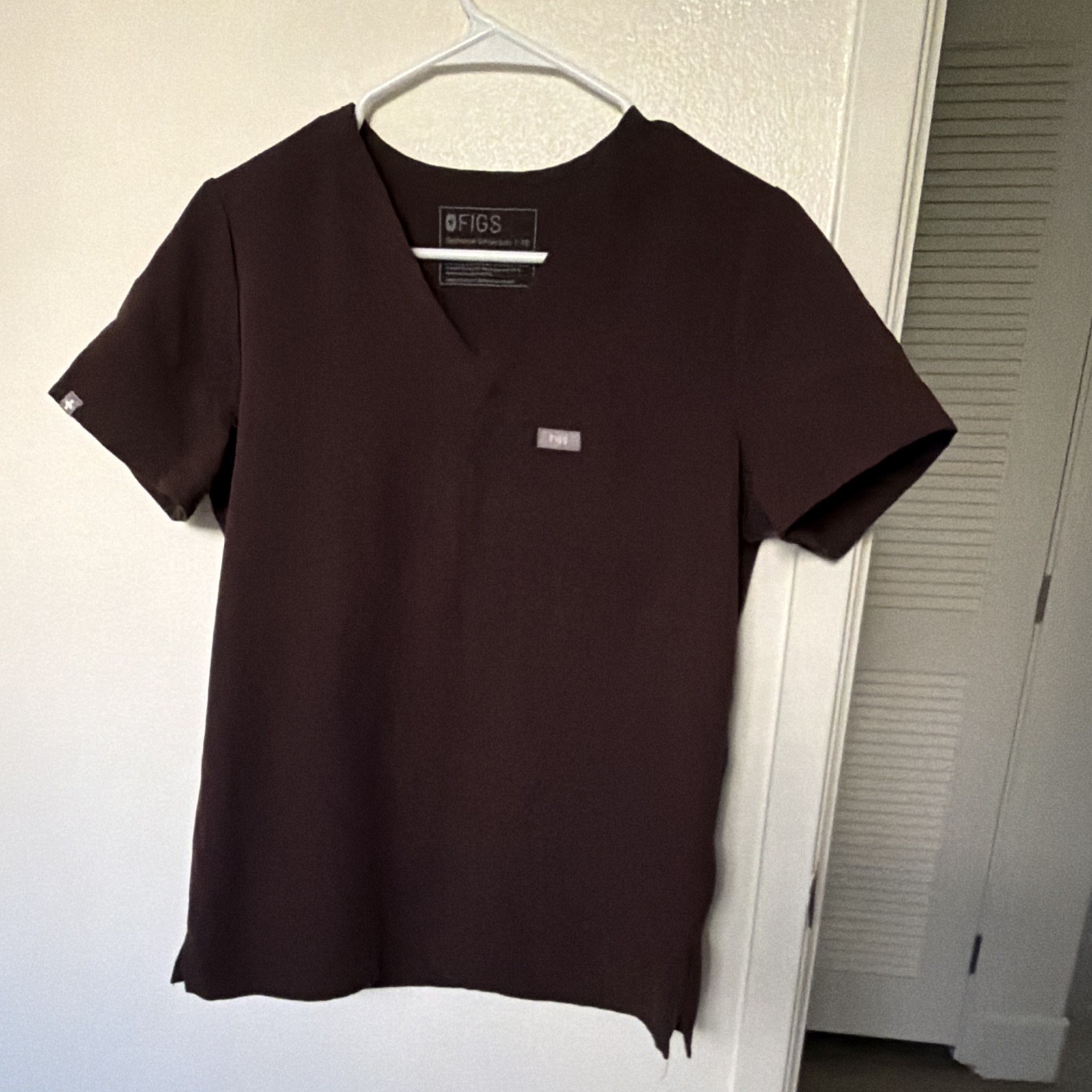 FIGS Limited Edition Color Espresso Top & Bottom