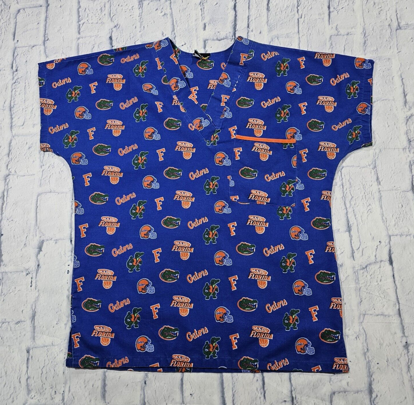 Florida Gators SIZE SMALL Scrub Top Blue Pocket NCAA Dudz Logo Sport