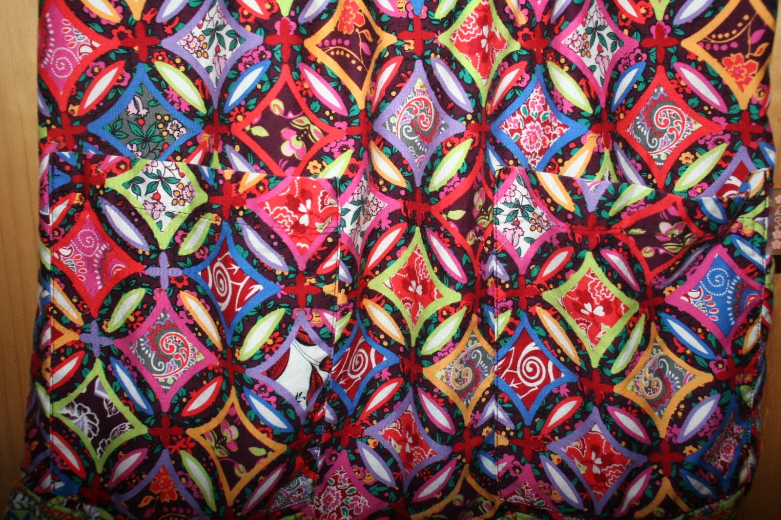 Koi Scrub Top Bright Colors Pockets UNIQUE! Size SMALL many print so UNIQUE! WoW