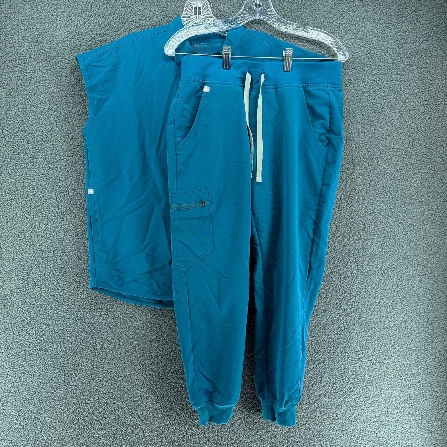 FIGS Technical Collection Scrub Set Womens S Teal Top & Bottom Set Stretch
