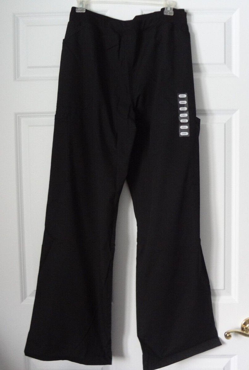 Woman Cherokee Workwear Professionals Size 2XL/2XG Black New With Tags