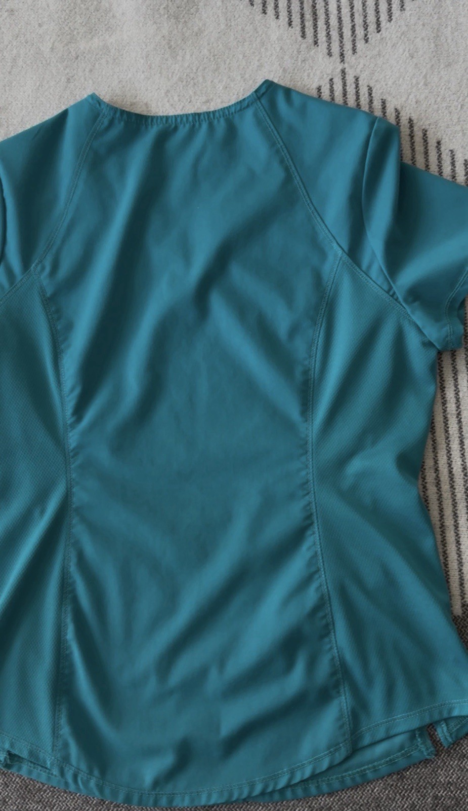 Cherokee Scrubs V-Neck Scrub Top 2 Pockets Mesh Panels WW601 Women’s SMALL TEAL